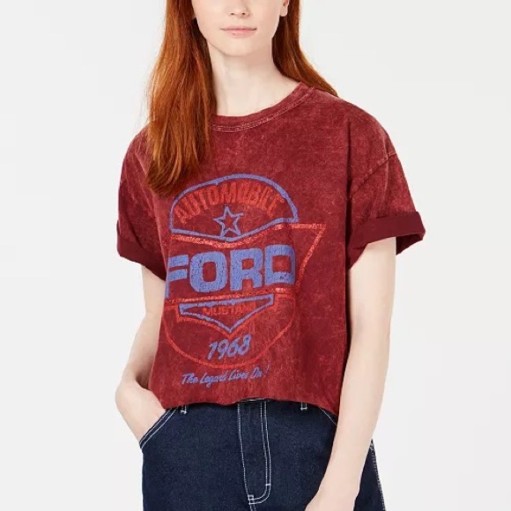 True Vintage Ford Mustang Graphic Cropped T-Shirt